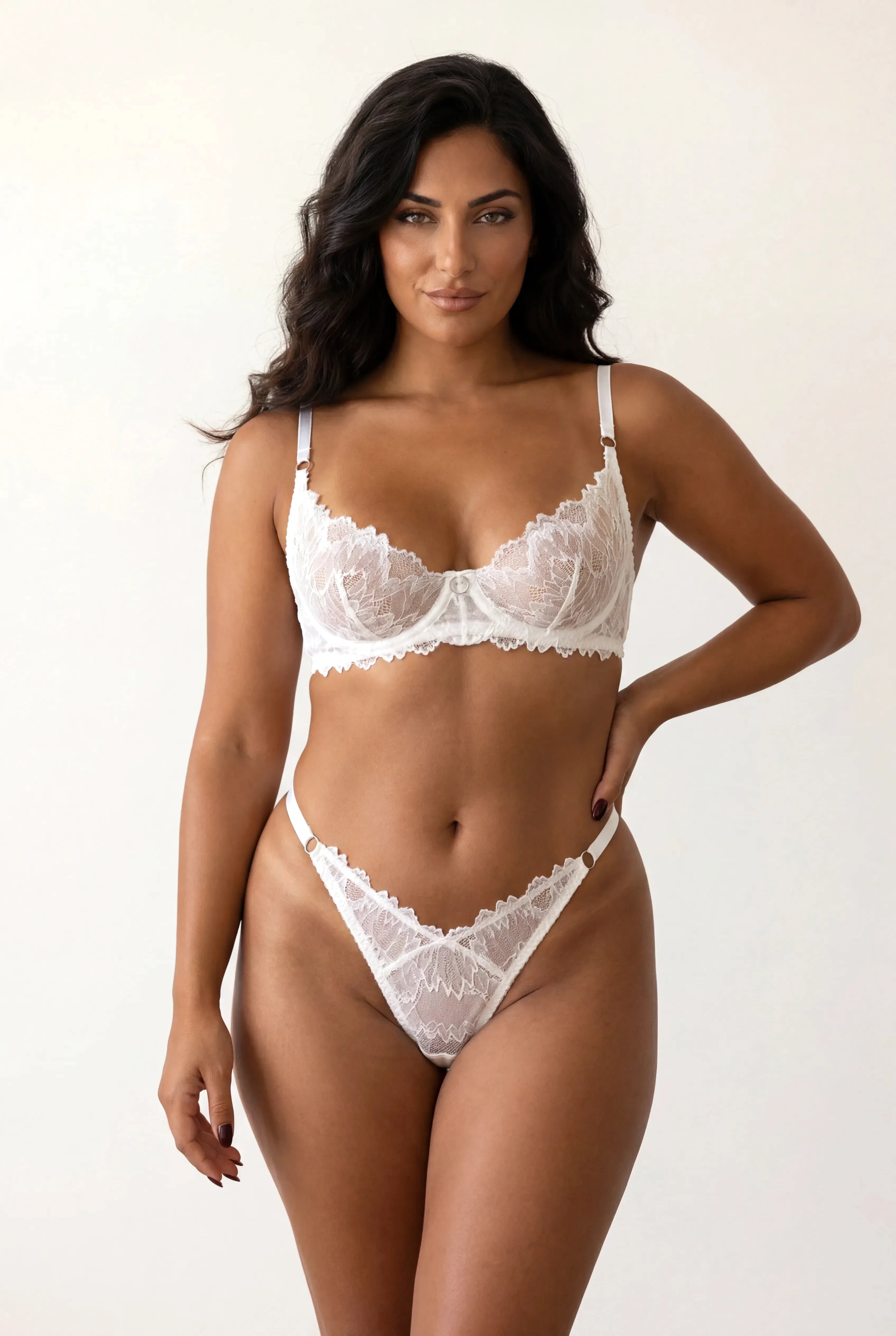 Tvådelat underklädesset - LILITH - NAKED Underwear - Modell stående framifrån