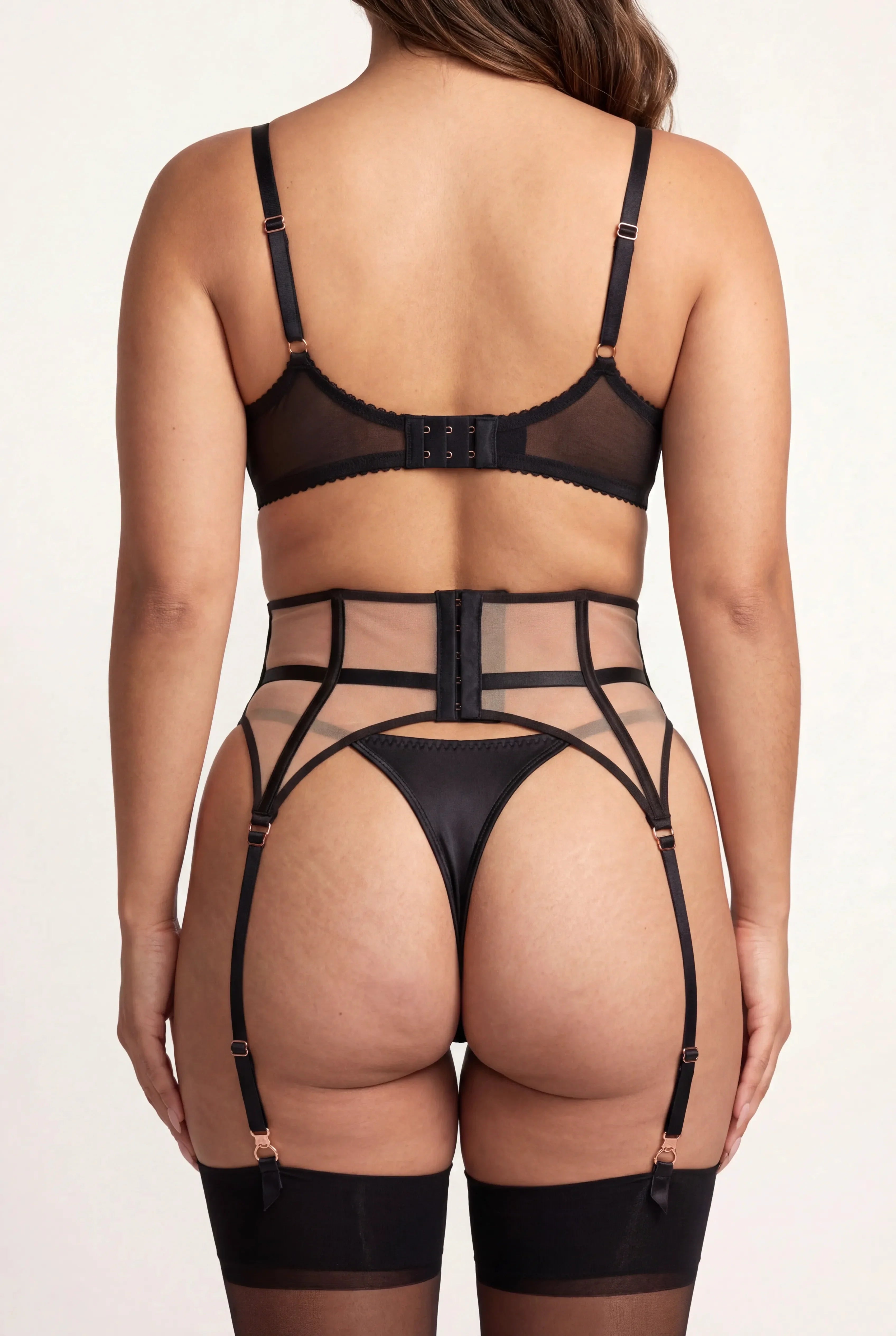 Ensemble Lingerie Pour Femme Cinq Pi Ces Ophelia Noir - NAKED Underwear - Close-up produit dos